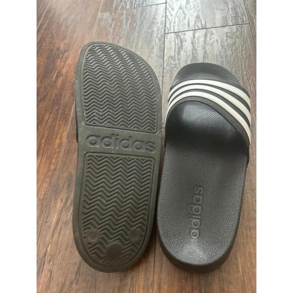 Adidas - Picture 5 of 5